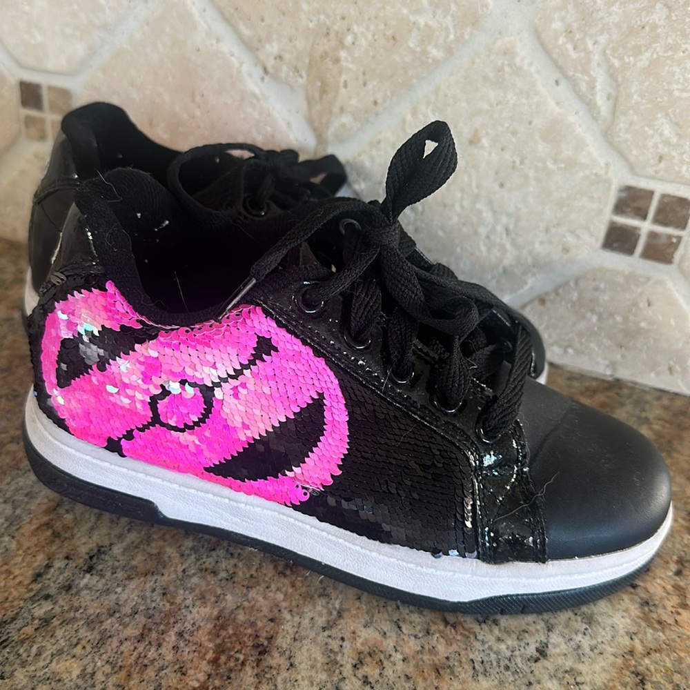 Heelys Size 2 Girls - pink and Black Glitter